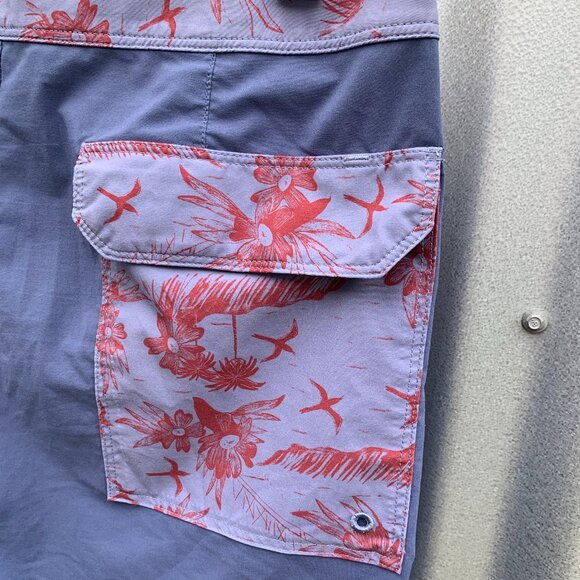 Patagonia Hydropeak Scallop Boardshorts - Men's size 29 - Picture 5 of 8